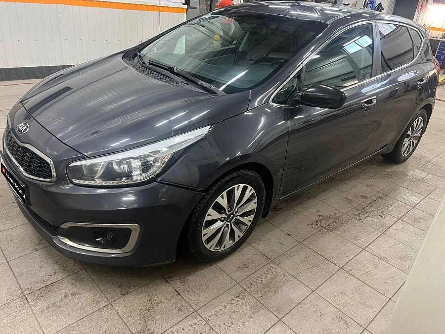 Kia Ceed, 2015г., передний привод, робот