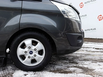 Ford Tourneo Custom, 2017г, передний привод, механика