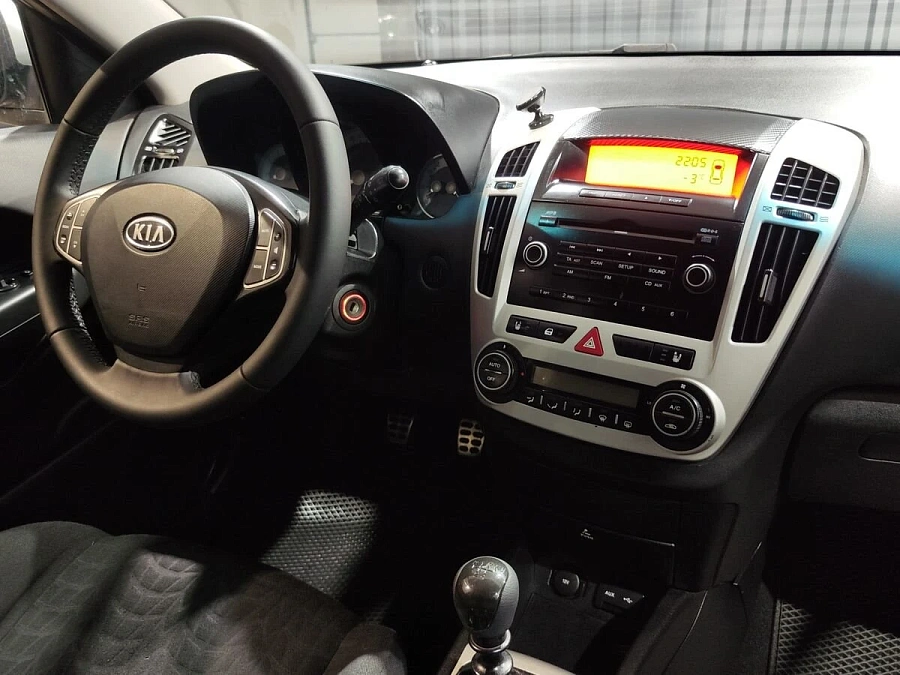 Kia Ceed, 2009г., передний привод, механика
