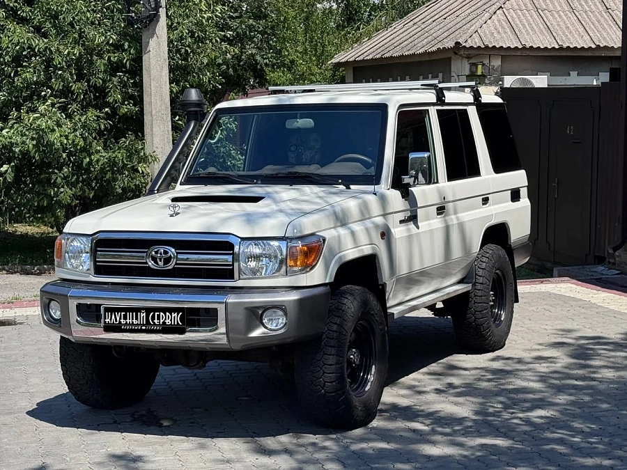 Toyota Land Cruiser, 2022г., полный привод, механика