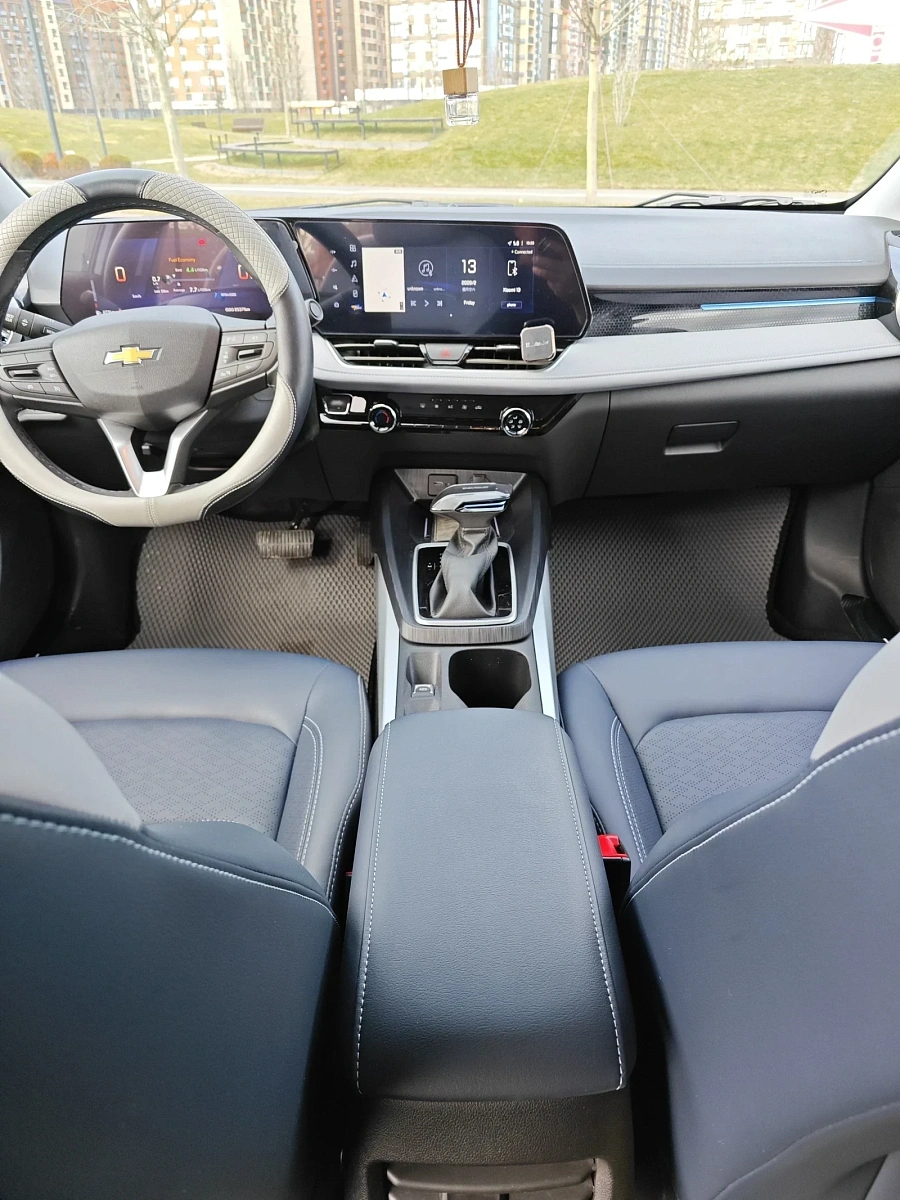 Chevrolet Monza, 2024г., передний привод, робот