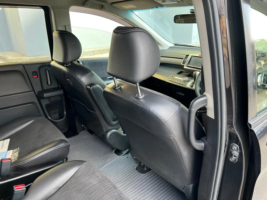 Honda Freed, 2012г., передний привод, вариатор