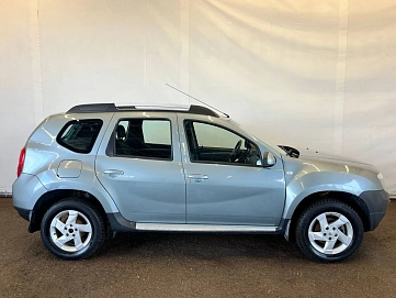 Renault Duster, 2012г, полный привод, механика