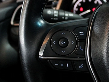 Toyota Camry, 2021г, передний привод, автомат