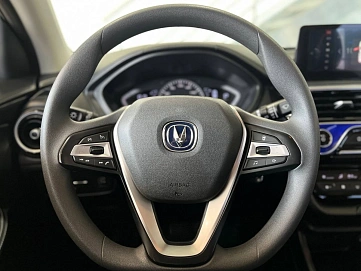 Changan Alsvin, 2023г, передний привод, робот