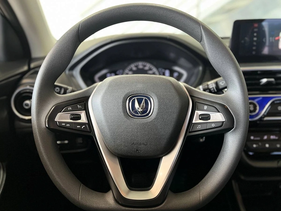 Changan Alsvin, 2023г., передний привод, робот