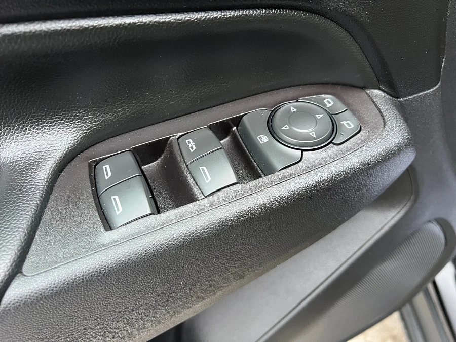 Chevrolet Equinox, 2020г., передний привод, автомат