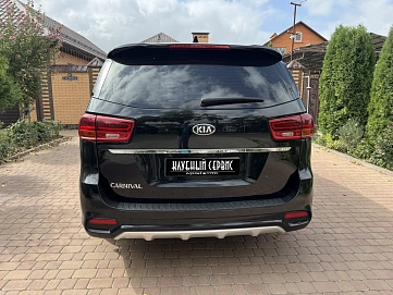 Kia Carnival, 2020г, передний привод, автомат