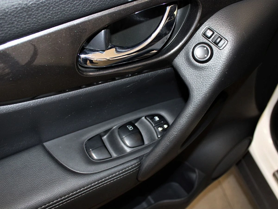 Nissan X-Trail, 2018г., передний привод, автомат