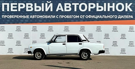 Lada (ВАЗ) 2107, 2006г, передний привод, механика
