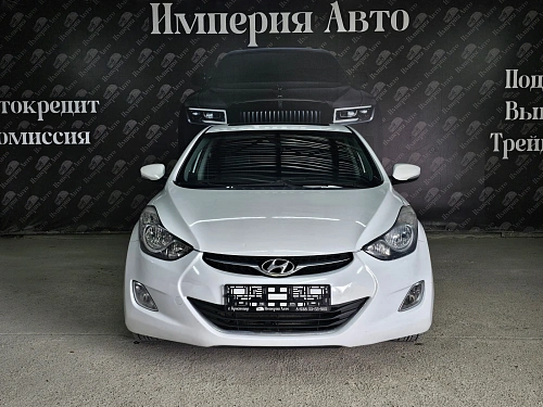 Hyundai Avante, 2011г, передний привод, автомат