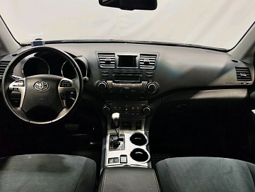 Toyota Highlander, 2013г, полный привод, автомат