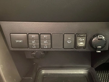 Toyota RAV4, 2014г, передний привод, механика