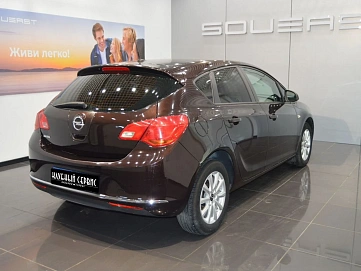 Opel Astra, 2013г, передний привод, механика