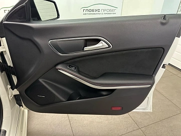 Mercedes-Benz , 2016г., передний привод, автомат