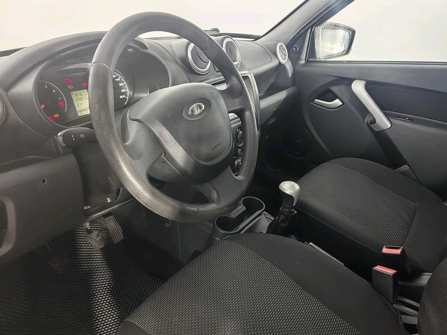 Lada (ВАЗ) Granta, 2015г., передний привод, механика