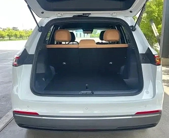 Geely Galaxy Starship 7, 2025г, передний привод, автомат