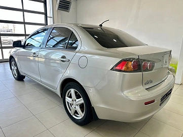 Mitsubishi Lancer, 2013г, передний привод, механика