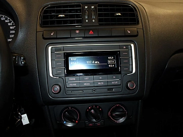 Volkswagen Polo, 2018г, передний привод, механика