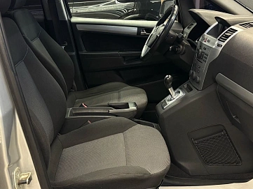 Opel Zafira, 2012г, передний привод, робот