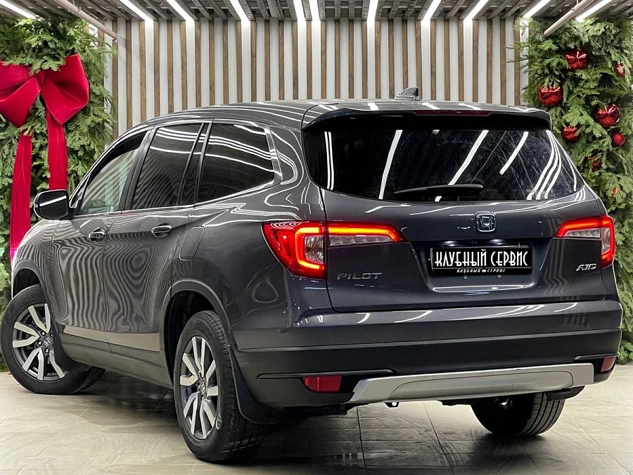 Honda Pilot, 2018г., передний привод, автомат