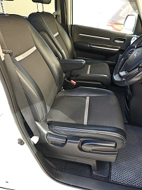 Honda Stepwgn, 2017г, полный привод, вариатор