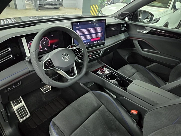 Volkswagen Tiguan, 2026г., полный привод, робот