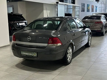 Opel Astra, 2011г, передний привод, механика