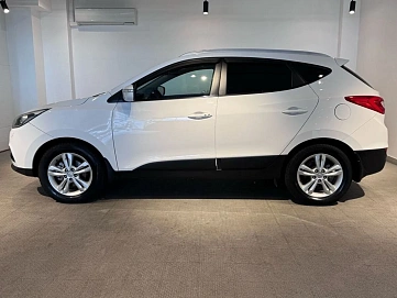 Hyundai ix35, 2013г, передний привод, автомат