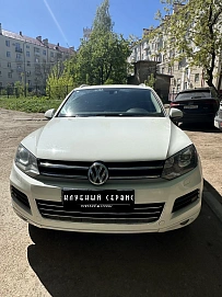 Volkswagen Touareg, 2014г, полный привод, автомат