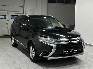 Mitsubishi Outlander, 2015г, полный привод, вариатор