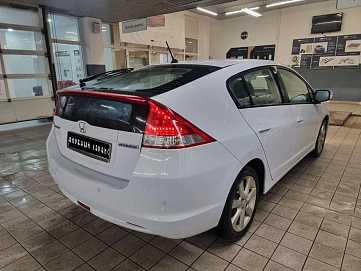 Honda Insight, 2011г, передний привод, вариатор