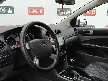 Ford Focus, 2010г., передний привод, механика