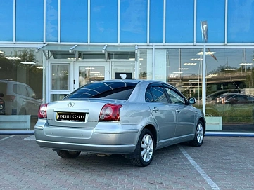Toyota Avensis, 2008г, передний привод, автомат