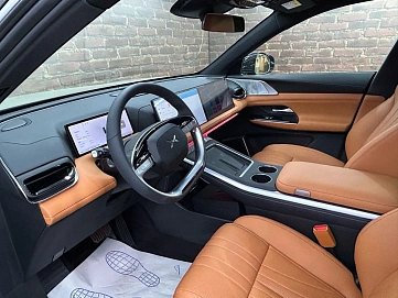 Xpeng G9, 2023г, задний привод, автомат