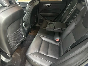 Volvo XC60, 2019г, полный привод, автомат