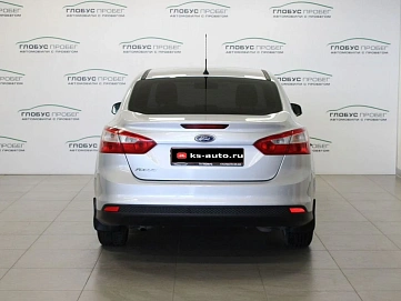 Ford Focus, 2012г., передний привод, механика