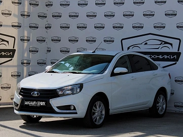 Lada (ВАЗ) Vesta, 2019г, передний привод, механика