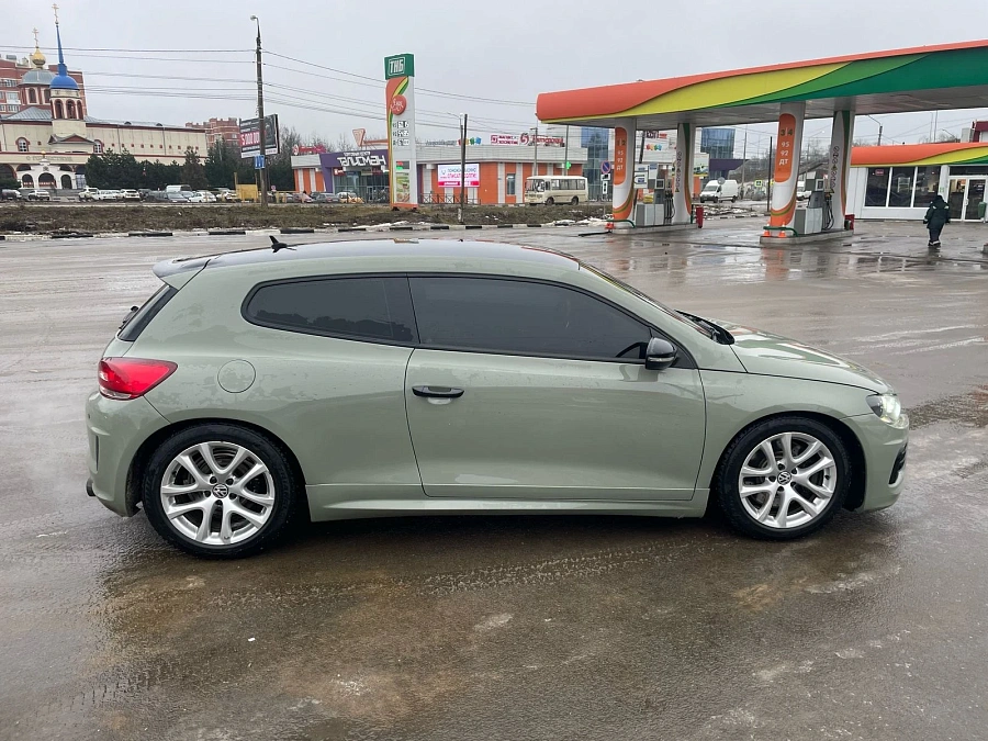 Volkswagen Scirocco, 2011г., передний привод, робот