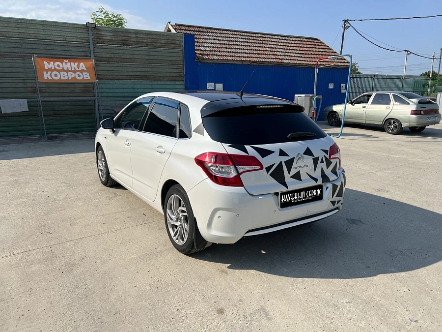 Citroen C4, 2012г., передний привод, автомат