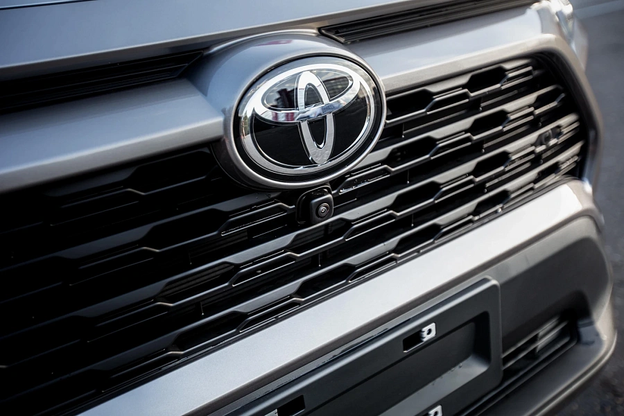 Toyota RAV4, 2023г., передний привод, вариатор
