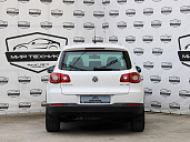 Volkswagen Tiguan, 2008г., полный привод, автомат