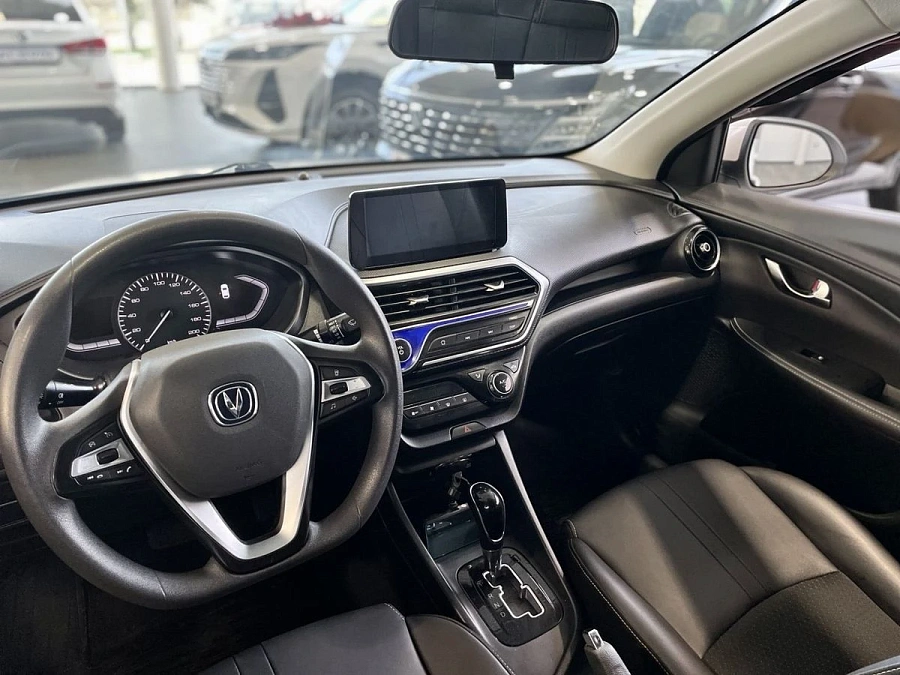 Changan Alsvin, 2023г., передний привод, робот