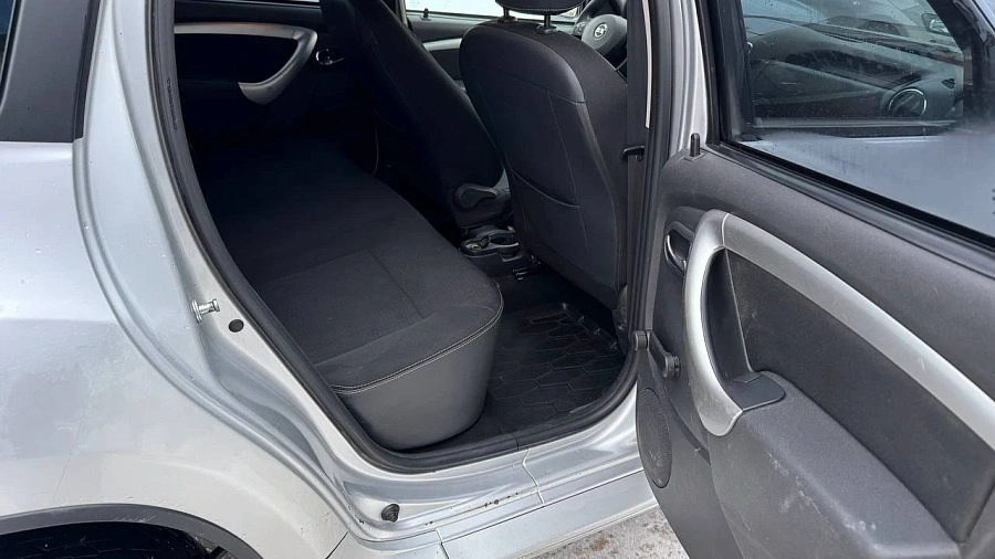 Nissan Terrano, 2019г., полный привод, механика