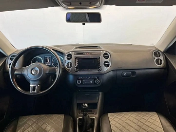 Volkswagen Tiguan, 2011г, передний привод, механика