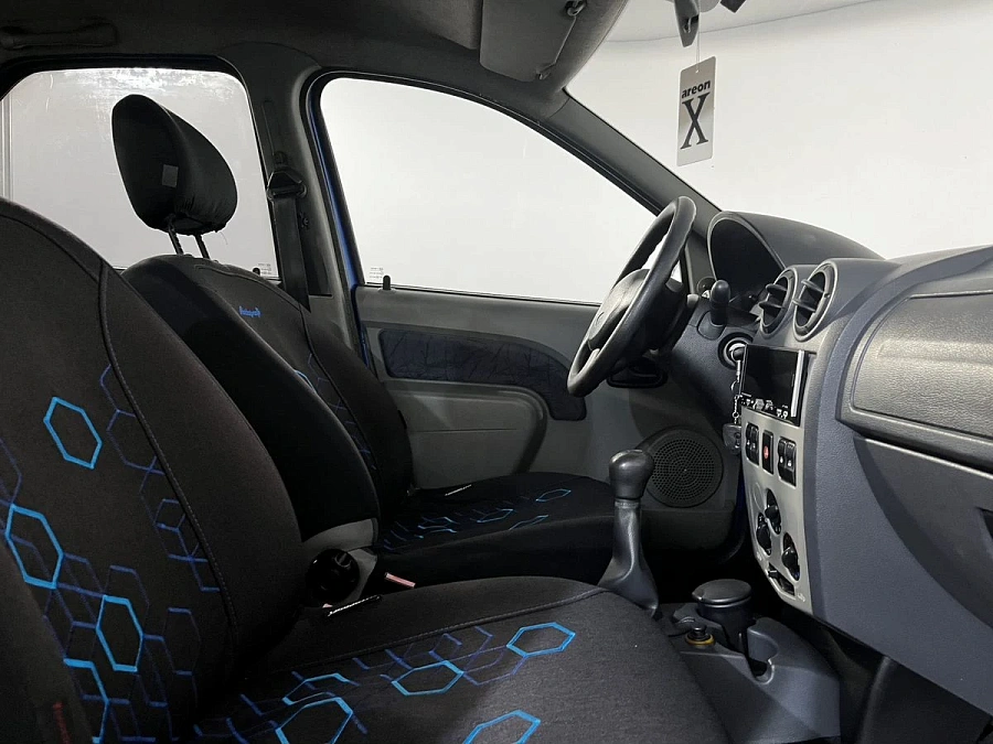 Renault Logan, 2006г., передний привод, механика