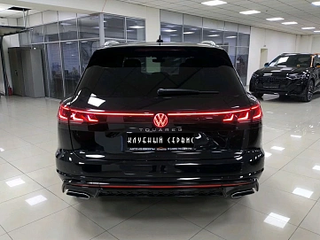 Volkswagen Touareg, 2025г, полный привод, автомат