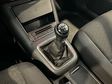 Volkswagen Tiguan, 2011г, передний привод, механика