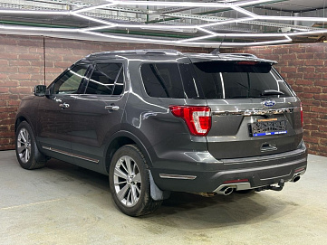 Ford Explorer, 2019г, полный привод, автомат