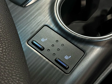 Toyota Camry, 2021г, передний привод, автомат